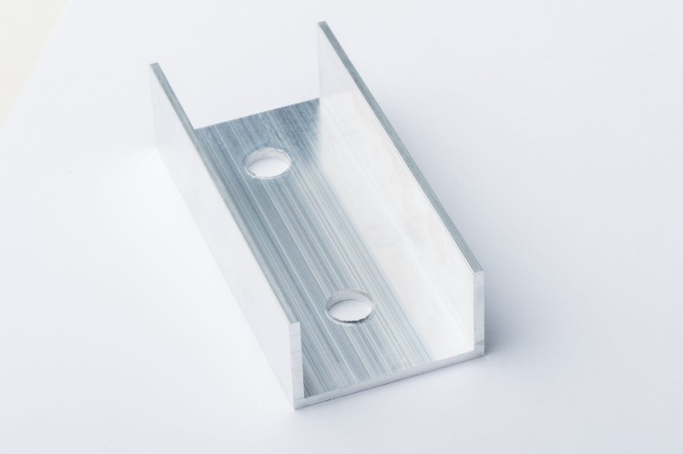 Łącznik ceowy do szyn montażowych C100-2.JPG