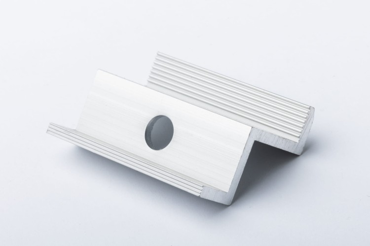 klema skrajna srebrna 30mm-2.JPG